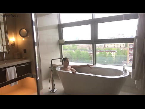 ❤️ عزیزم فوق العاده با شور و شوق بیدمشک خود را در حمام تکان می دهد ️ فقط پورنو در fa.tube-sexer-com.ru ❌❤