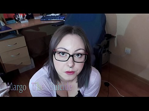 ❤️ دختر سکسی با عینک، دیلدو را عمیقاً در دوربین می مکد ️ فقط پورنو در fa.tube-sexer-com.ru ❌❤